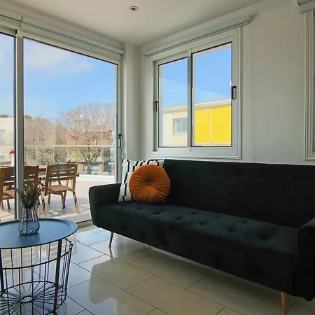 Apartment Phaedrus Living: Seaside Modern Flat Lighthouse 63