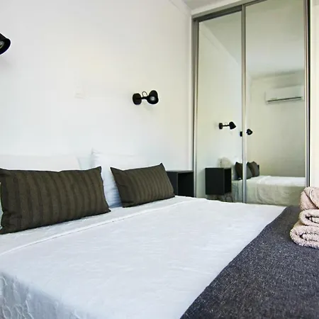 Apartment Phaedrus Living: Seaside Modern Flat Lighthouse 63 *