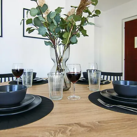 Apartment Phaedrus Living: Seaside Modern Flat Lighthouse 63 Paphos
