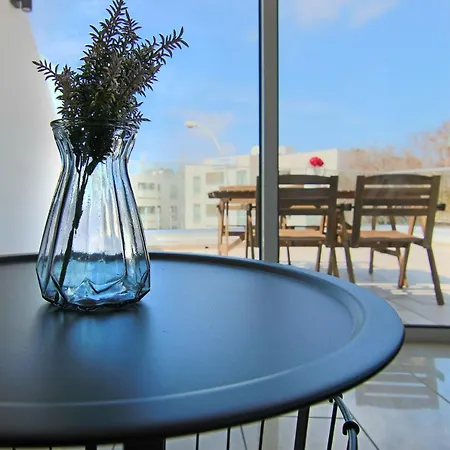 Apartment Phaedrus Living: Seaside Modern Flat Lighthouse 63 Paphos